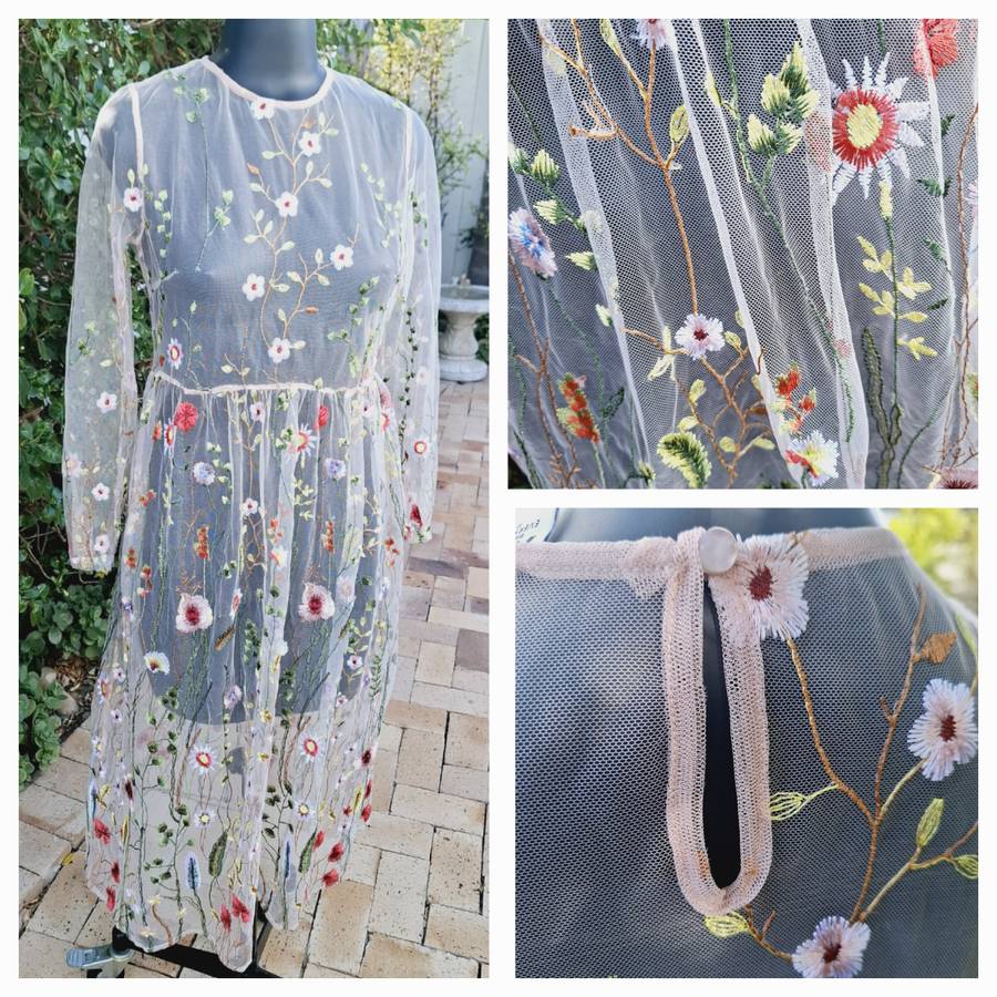 Unique embroidered mesh dress - S
