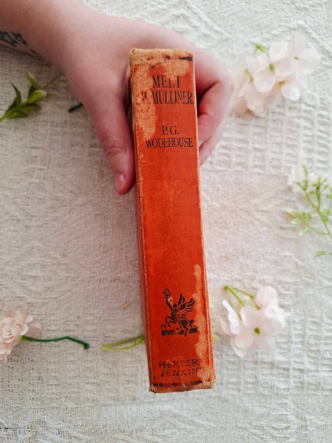 Meet Mr Mulliner by P.G. Wodehouse