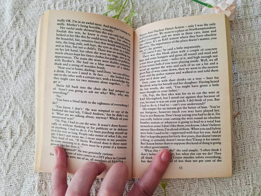 Lake of Darkness AND The Veiled One by Ruth Rendell. (2-in-1)