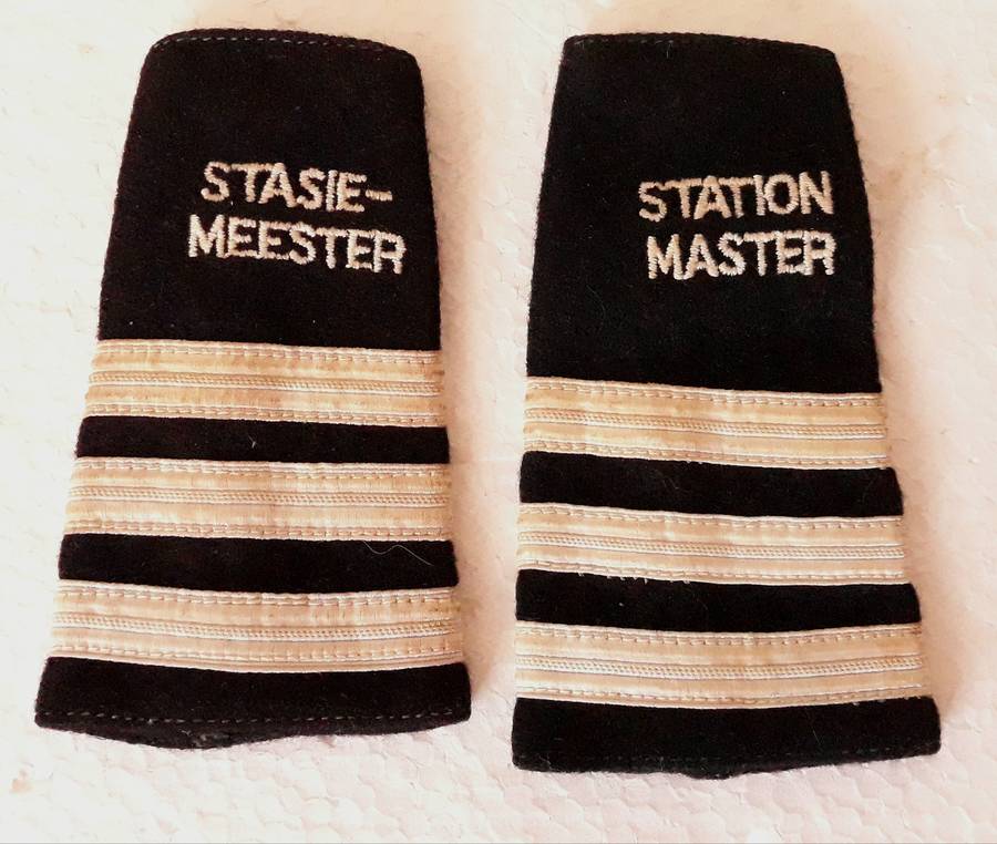 South African Railways Station Master / Stasiemeester Epaulettes - Silver Type