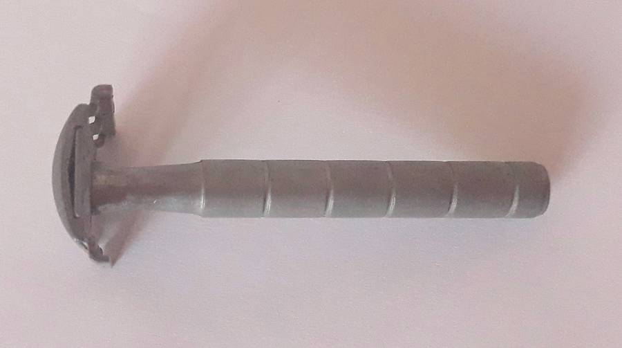 Vintage South African Made Lion Safety Razor