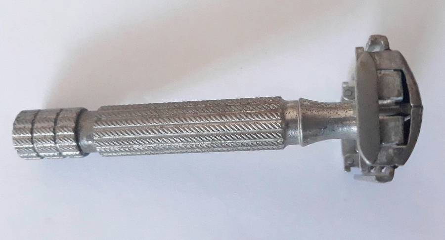 Vintage Gillette British No 58 Safety Razor With 1953 Coronation Case