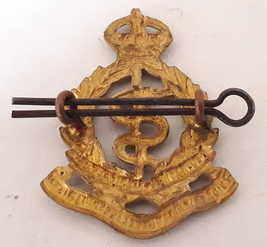 UDF WW1 South African Medical Corps Cap Badge