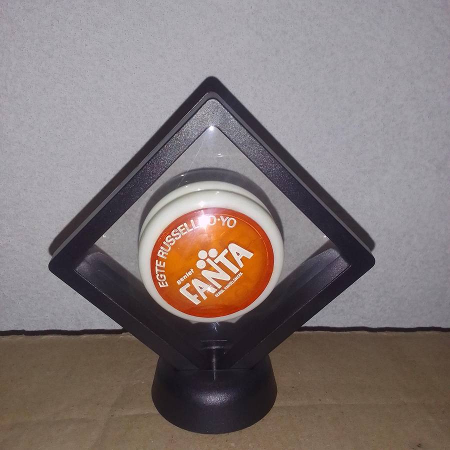 Very Rear Original Vintage Fanta Russell YoYo from the 1960's still Mint Condition