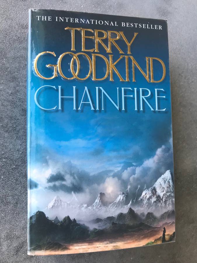 Chainfire (Sword of Truth #9) by Terry Goodkind [Paperback: Very Good]