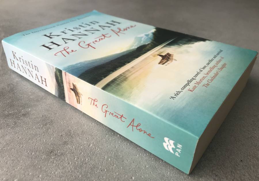 The Great Alone by Kristin Hannah [Paperback: Excellent]