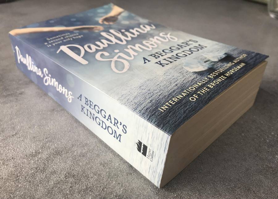 A Beggar's Kingdom (End of Forever #2) by Paullina Simons [Paperback: Like New]