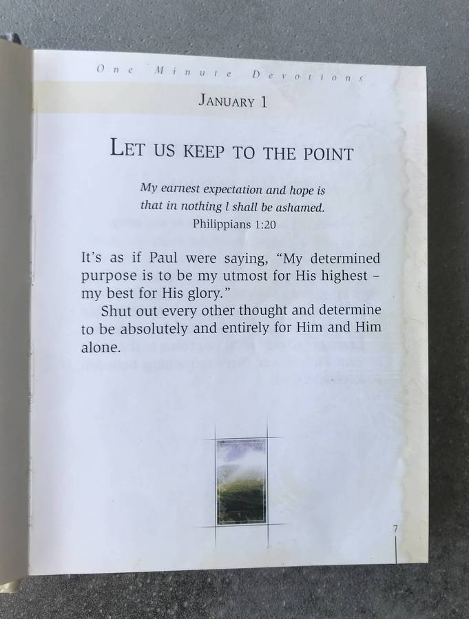 My Utmost for His Highest: One Minute Devotions by Oswald Chambers [Hardcover: Good]