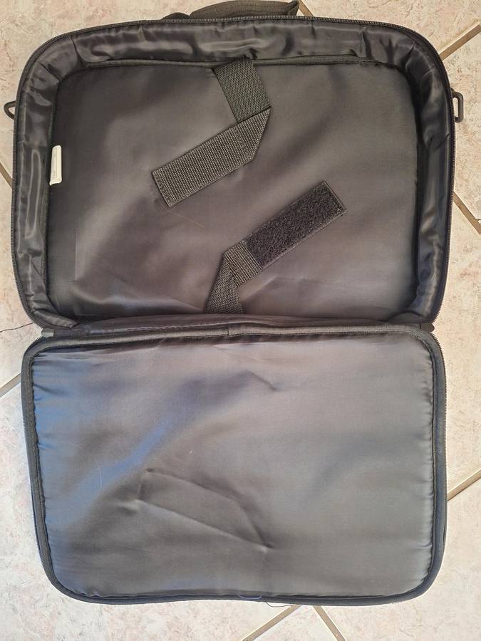 Laptop bag