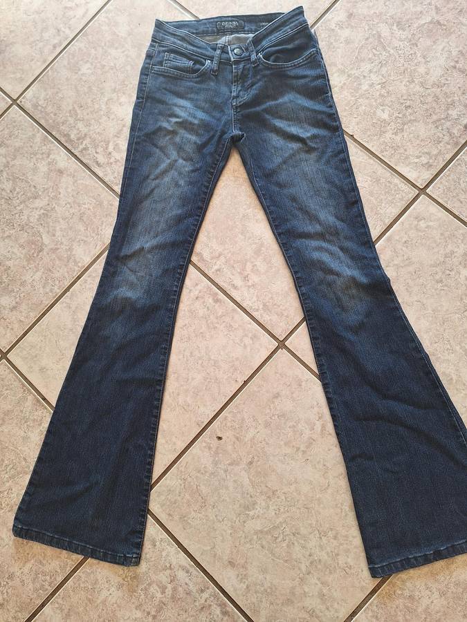 Guess jean - Size 32.