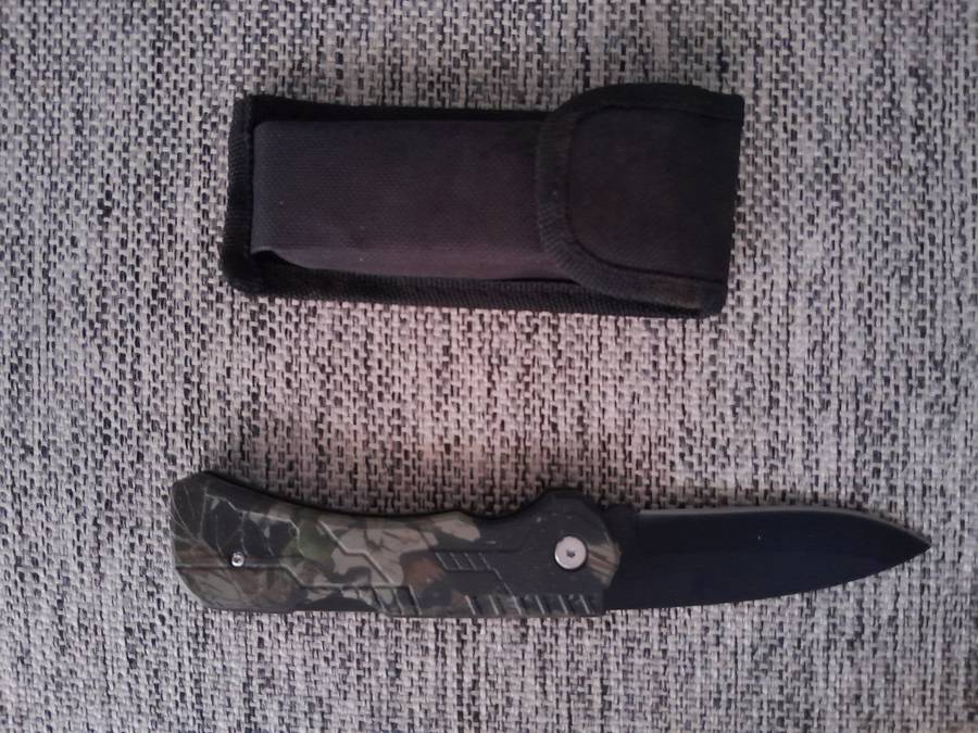 POCKET KNIFE