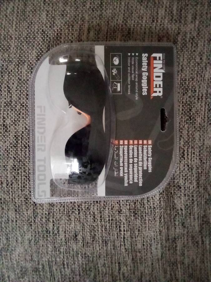 SAFTY GOGGLES