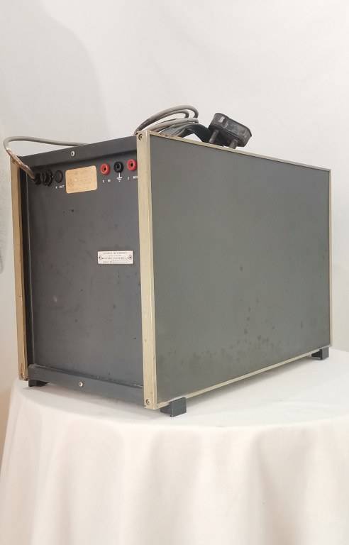 Vintage Advance Electronics Oscilloscope OS15A
