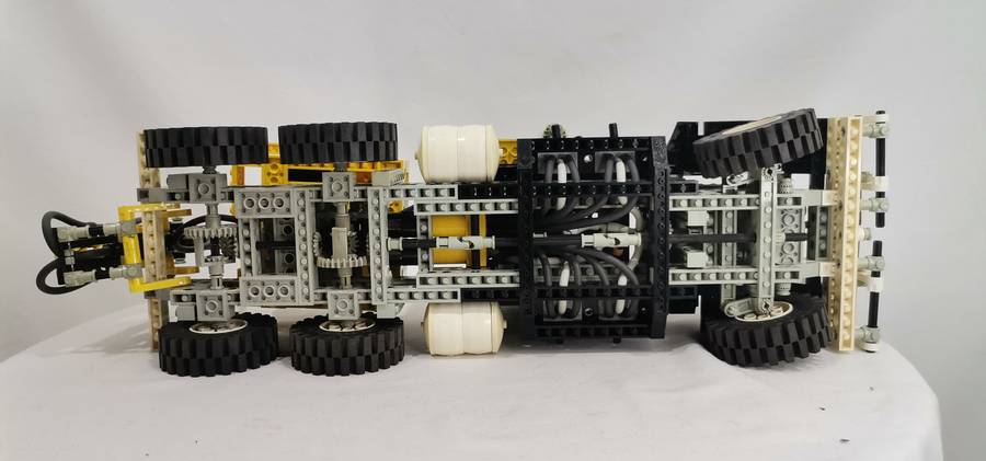 Vintage LEGO Technik 8868 Air Tech Claw Rig - Rare/Retired