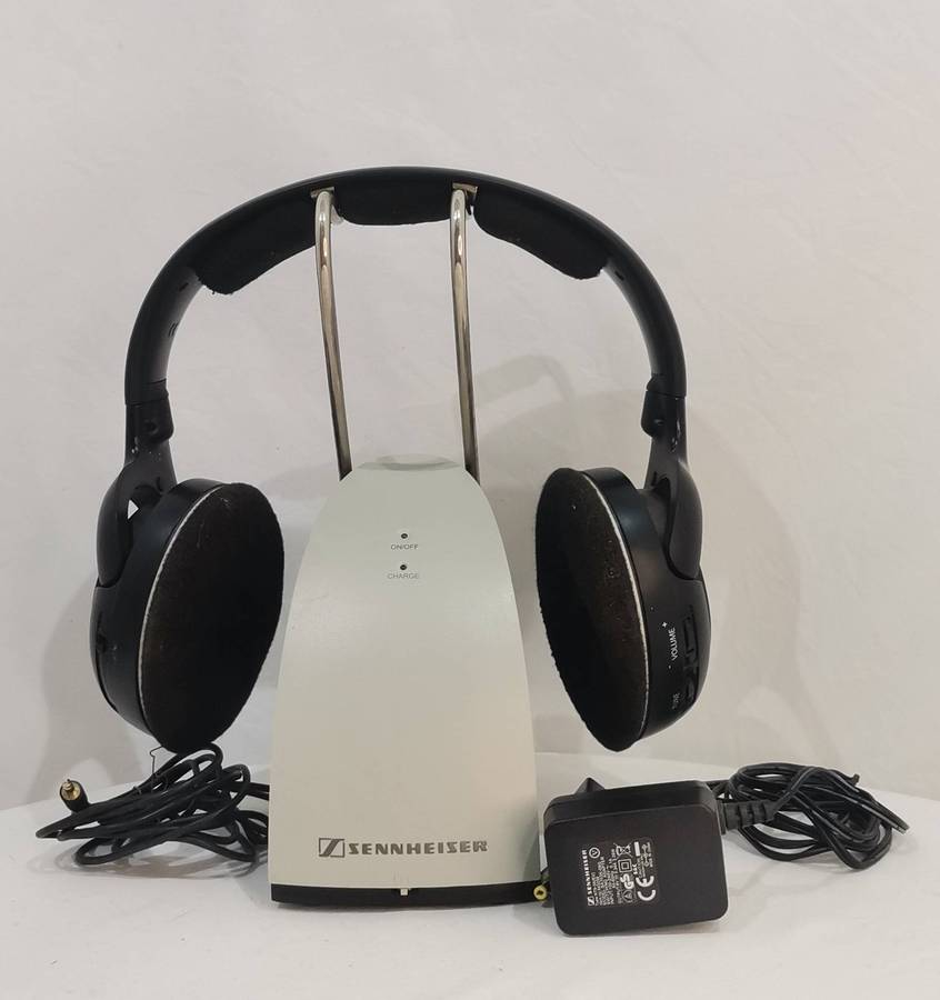 Sennheiser HDR 120-II Wireless Headphones with Charging/Transmitter Base