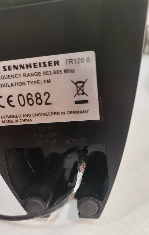 Sennheiser HDR 120-II Wireless Headphones with Charging/Transmitter Base