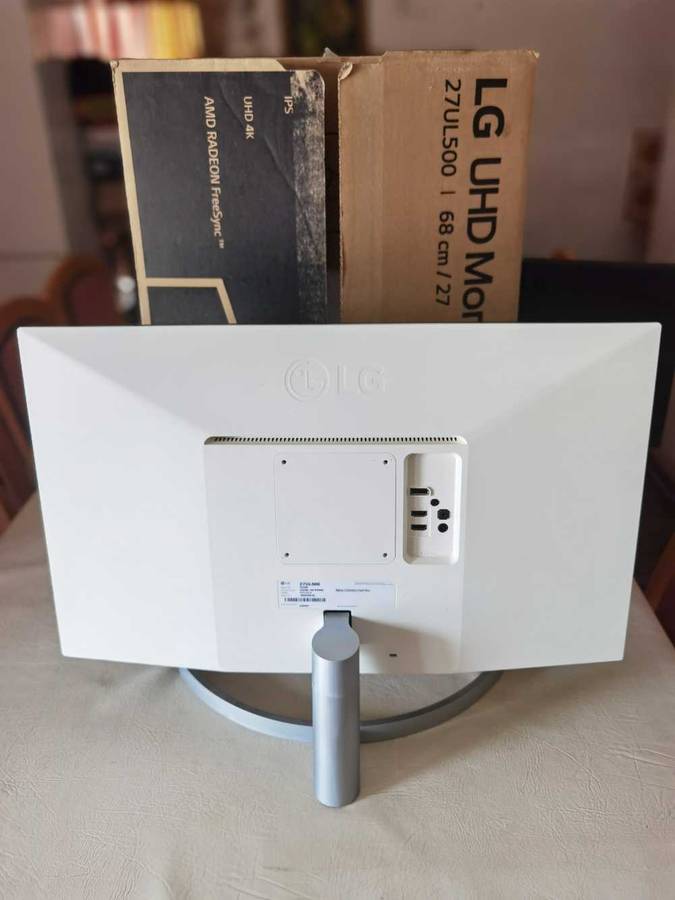 LG 4K 2160P 27" Monitor - 27UL500