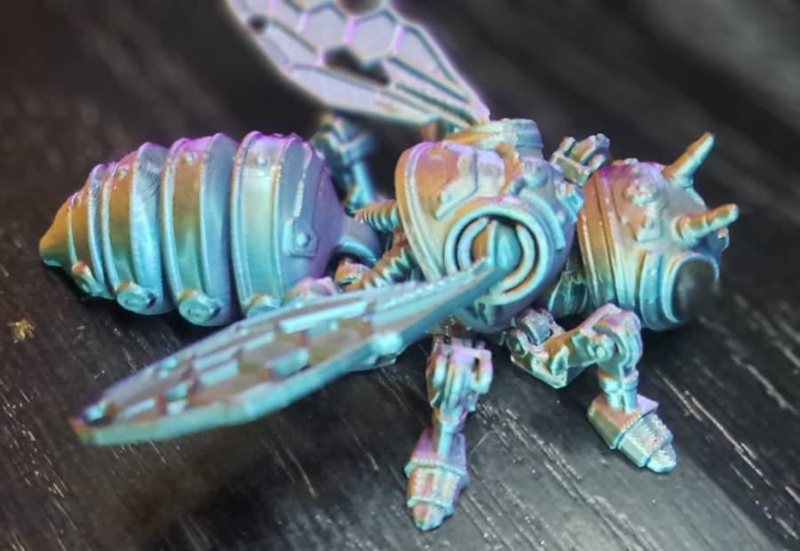 1pc 3D Printed Mechanical Movable Joints Bee Statue Figurine, With Movable Wings