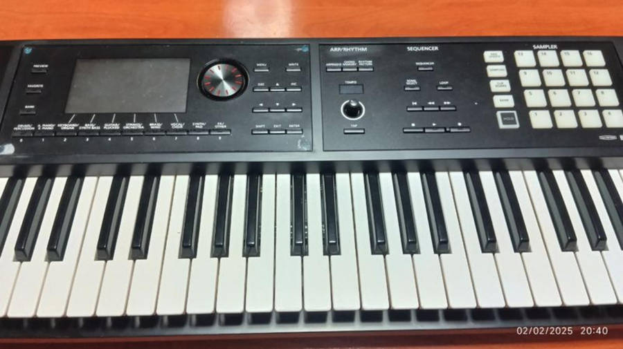 Roland fa 07