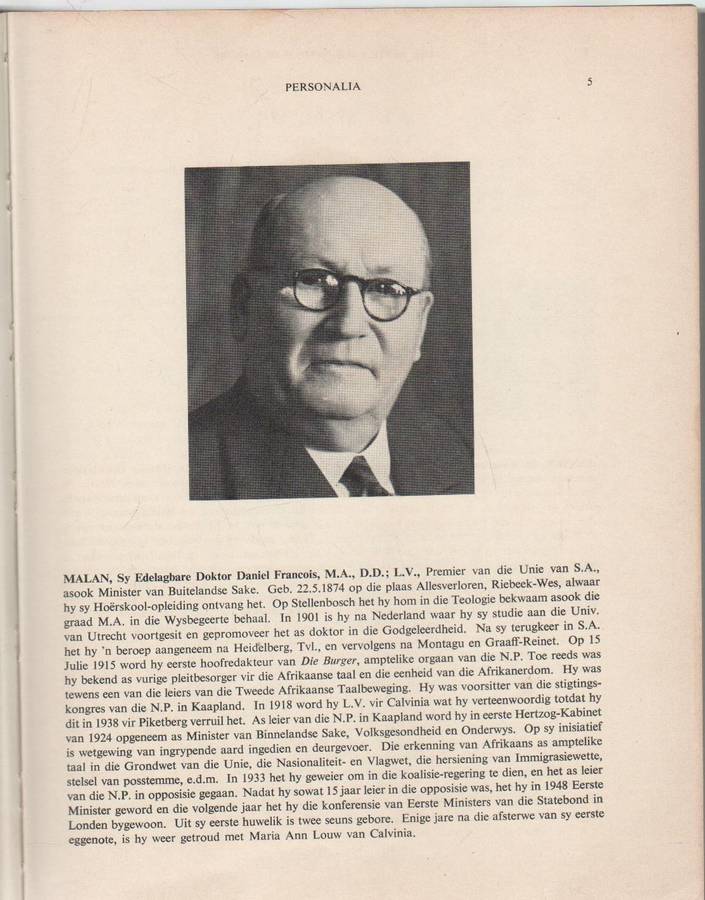 DIE AFRIKANER FAMILIENAAMBOEK EN PERSONALIA 1955 - J H REDELINGHUYS