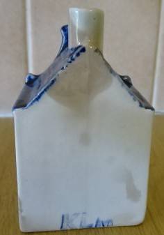 VINTAGE KLM ROYAL DELFT HOUSE #5 (HEIGHT 7,5 CM X 4 CM) MARKED