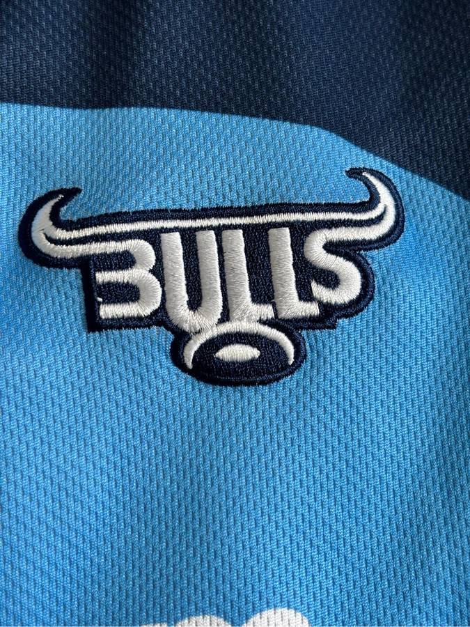 Vodacom Blue Blulls Jersey Super Rugby Wonens 60cmlong x 50cm wide