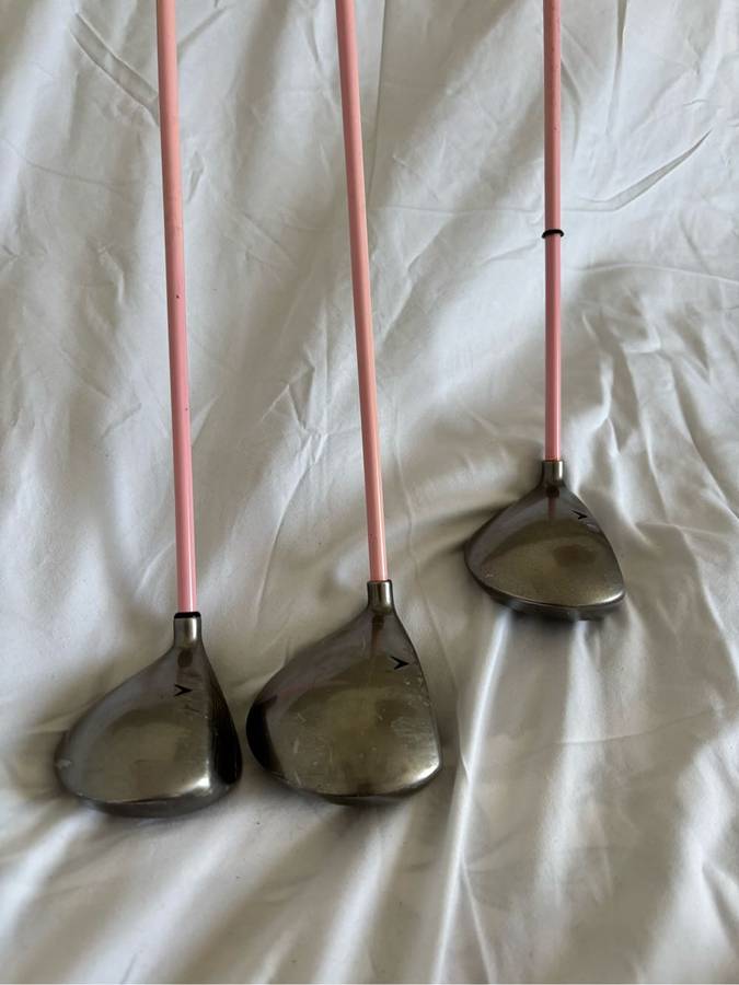 Womens Three Gallery 11 Wide Body 3, 5 and Driver Pink with Covers Golf clubs