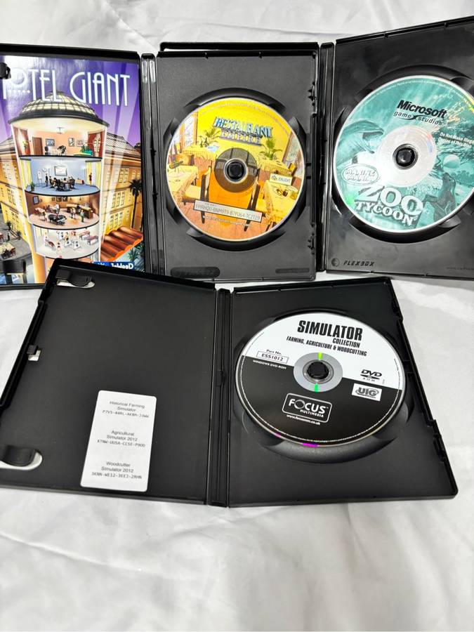 PC DVD and CD Games Combo Zoo Tycoon , Simulator Collection , Hotel Giant