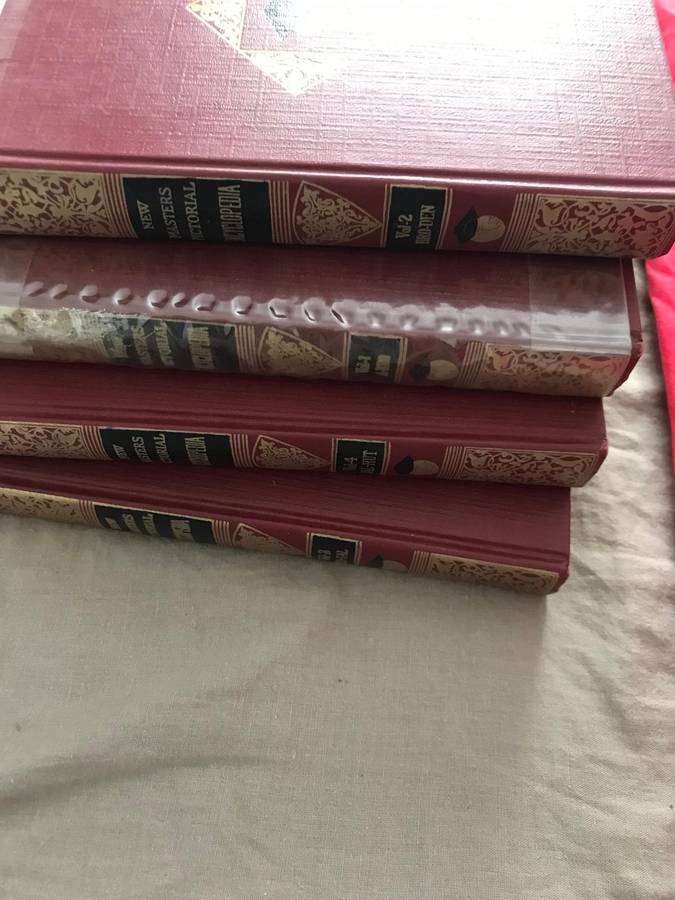 NEW MASTER'S PICTORIAL ENCYCLOPEDIA SET 4 books Volume  1 & 2 & 3 & 4 1964