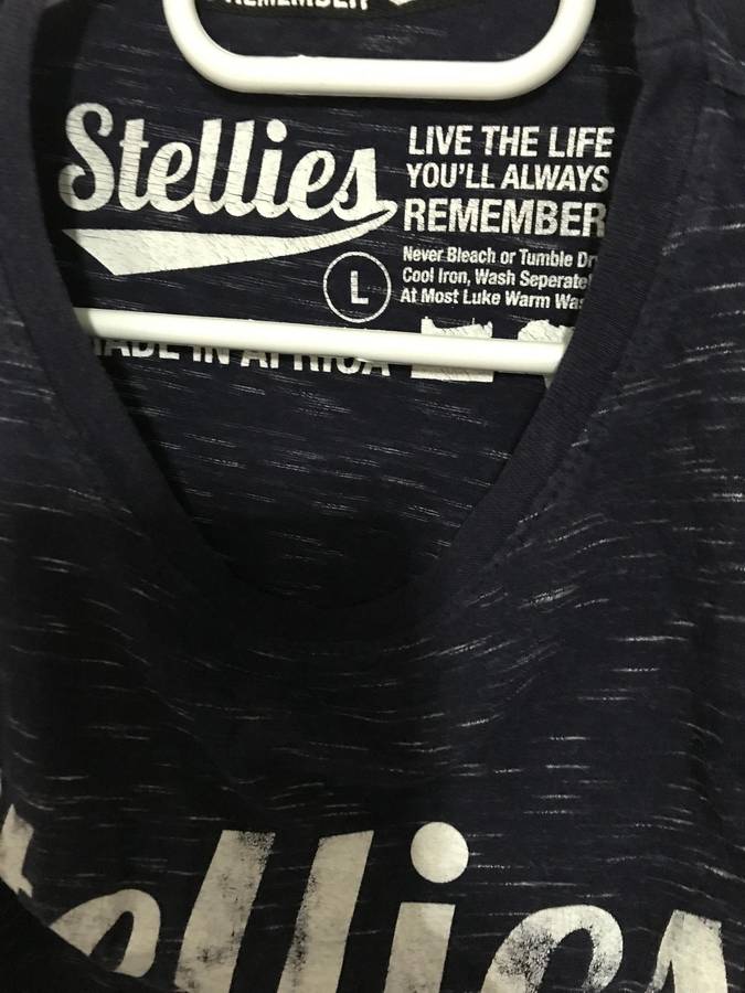 Stellies t shirt Large short sleeve