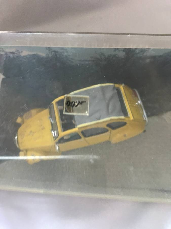 James Bond 007 - Citroen 2CV model car - For your eyes only collectable car