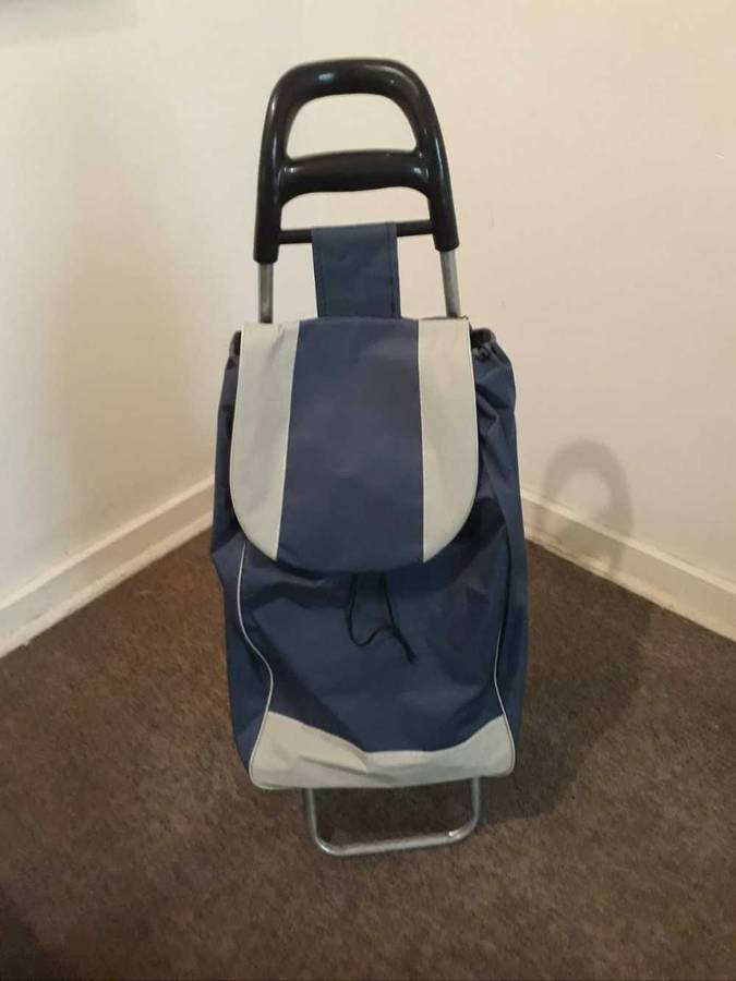 Shopping trolley
