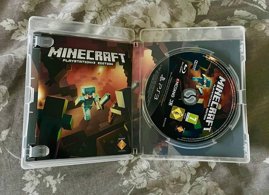 Minecraft Playstation 3 Edition in Good condition