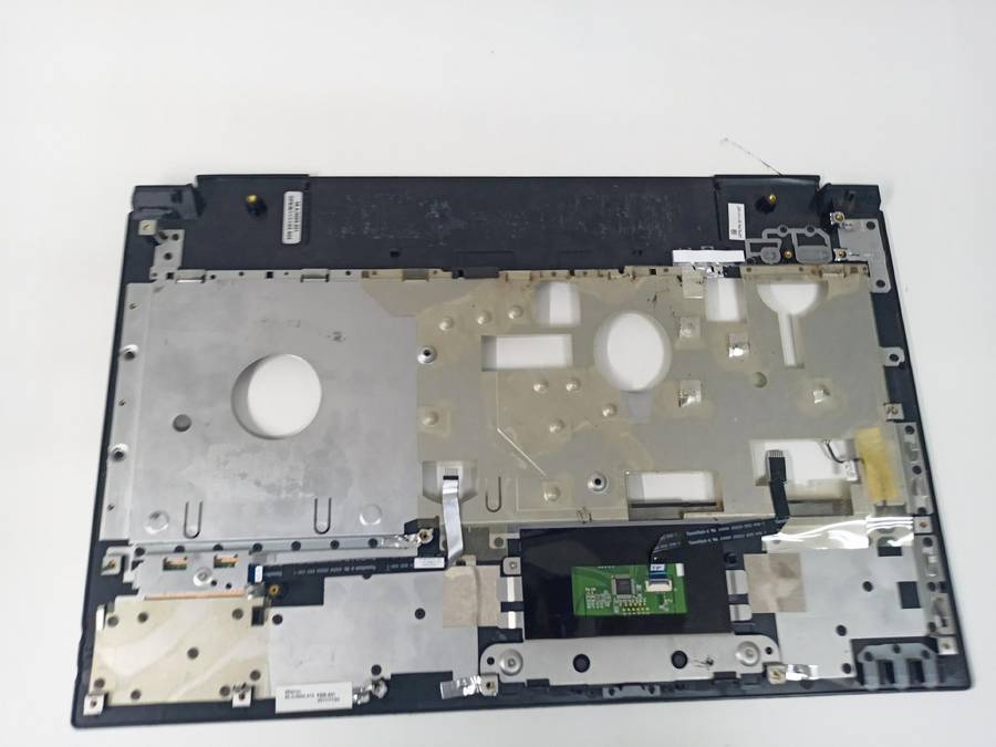 Lenovo IdeaPad B560 Laptop Palmrest W/Touchpad - 60.4JW03.013