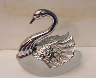 Swan  ornament Metal and Glass 16 cm x 14 cm