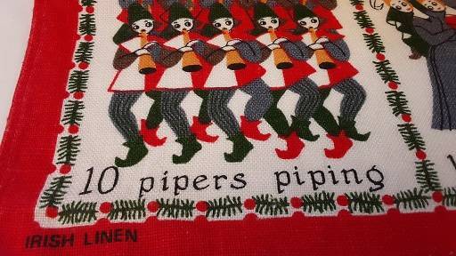Cloth - Irish Linen Christmas  Cloth made in Ireland 70 cm x 44 cm