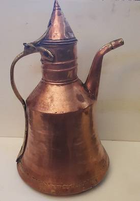 Antique Copper Kettle  for Decor only  / Leaks   36 cm x 20 cm