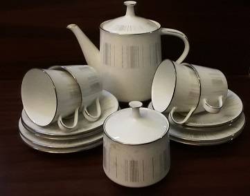 16   Piece Noritake Japan Isabella Tea / Coffee set