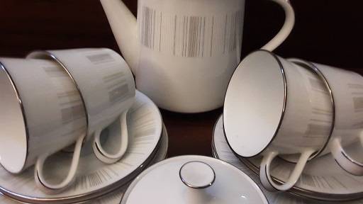 16   Piece Noritake Japan Isabella Tea / Coffee set