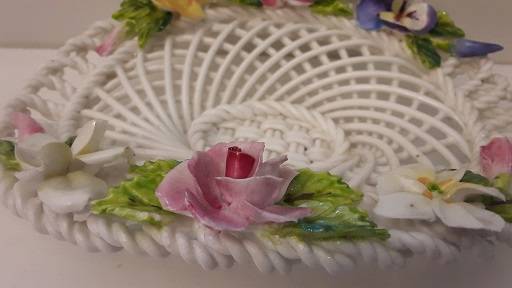 Staffordshire England Porcelain  basket  Flowers 14 x 12 cm