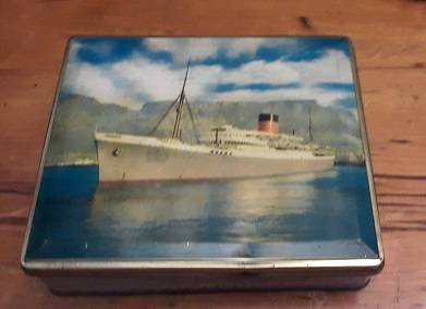 Vintage Edward Sharp Table Mountain Tin 18 cm x 14 x 4 cm