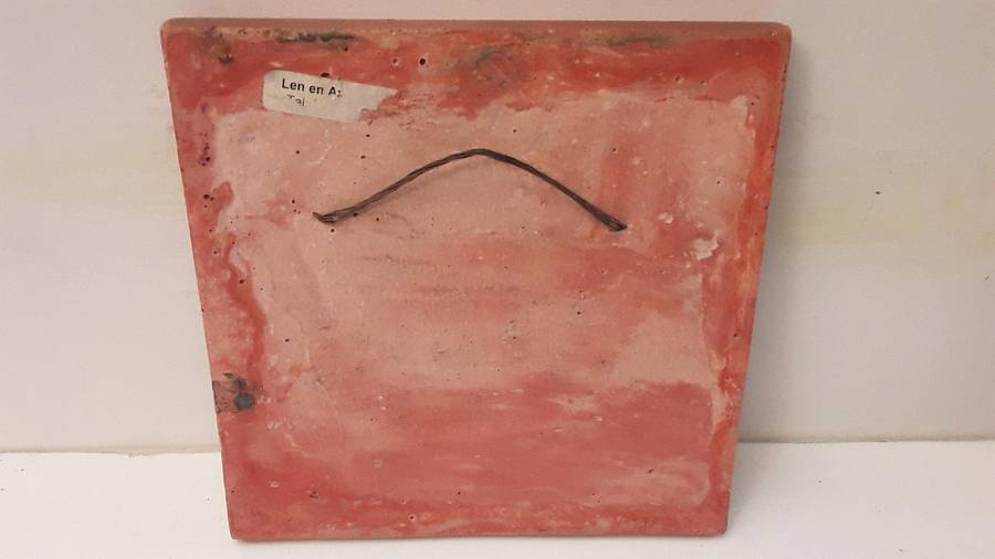 Len en Ansie du Plooy Chicken Terracotta Pottery Wall Plaque 16 cm