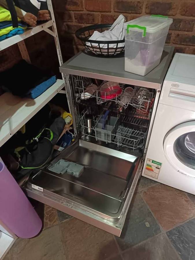 Defy Eco Dishwasher - chrome colour