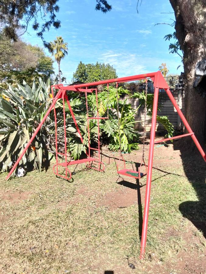 Garden Swing set