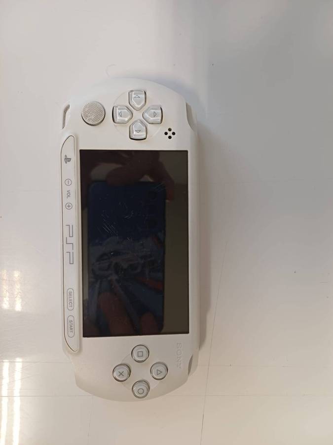 PSP Street 4GB with 14 Games **Weekend Auction**