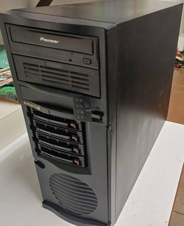 SuperMicro X8DA3 Server