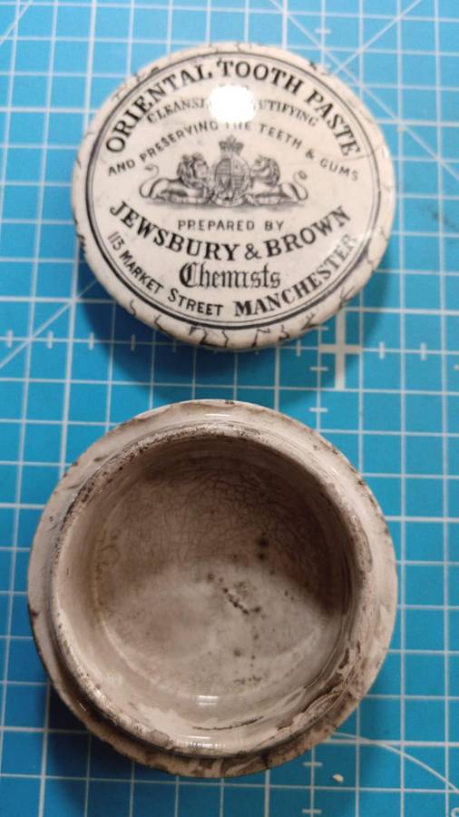 oriental tooth paste Jewsbury brown chemists container