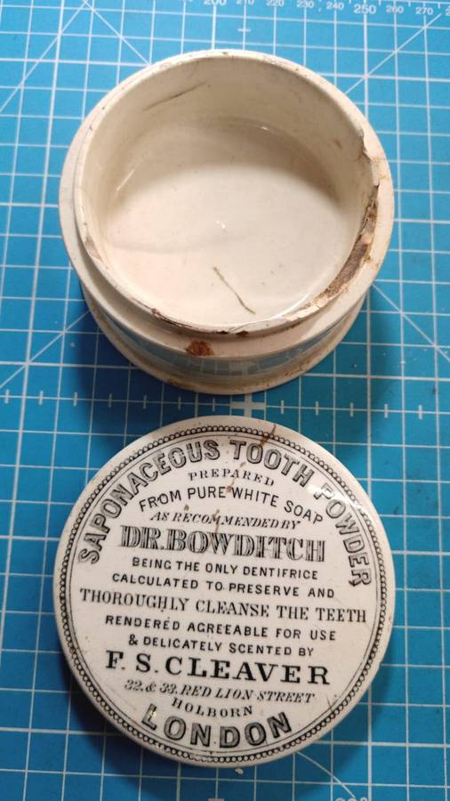 Saponaceous Tooth Powder - FS Cleaver Vintage Container
