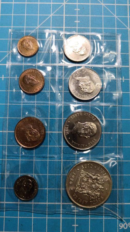 1976 coin set with a silver r1