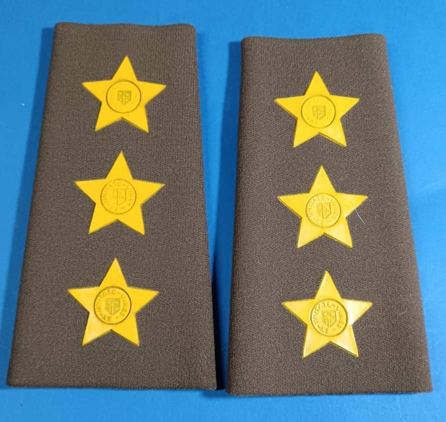 SADF - Army Captain Slip on Ranks